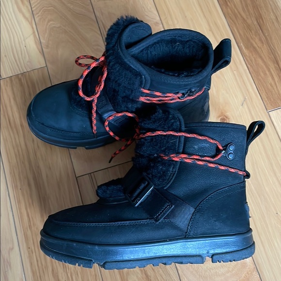 UGG Black Boots with Red Laces - Picture 2 of 3